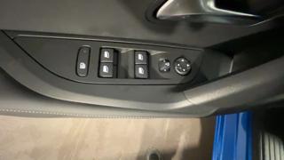 PEUGEOT 2008 usata, con Sedile posteriore sdoppiato