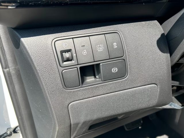 HYUNDAI Staria usata, con Sistema di navigazione