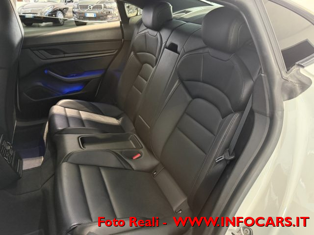 PORSCHE Taycan usata, con Boardcomputer