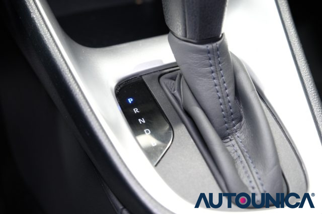 TOYOTA Yaris usata, con Sensore di luce