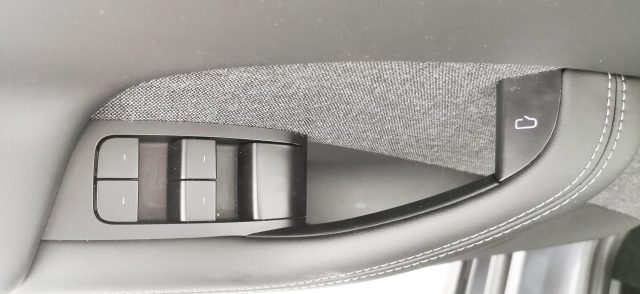 TESLA Model S usata, con Fari full-led