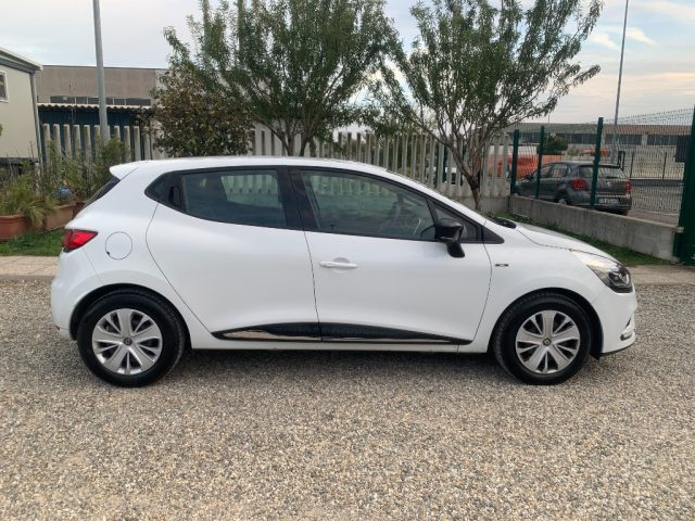 RENAULT Clio usata, con Autoradio