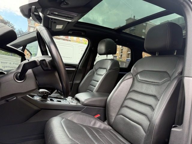 VOLKSWAGEN Touareg usata, con Climatizzatore