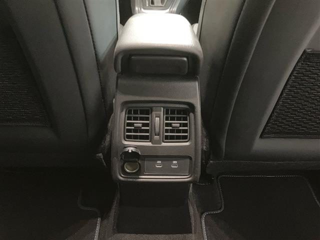 RENAULT Captur usata 28