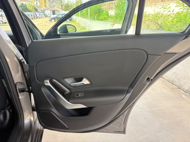 MERCEDES-BENZ A 180 usata, con Isofix