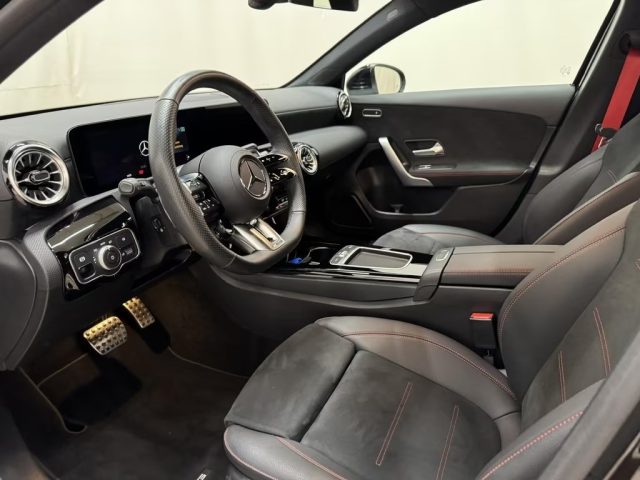 MERCEDES-BENZ A 35 AMG usata, con Controllo automatico clima