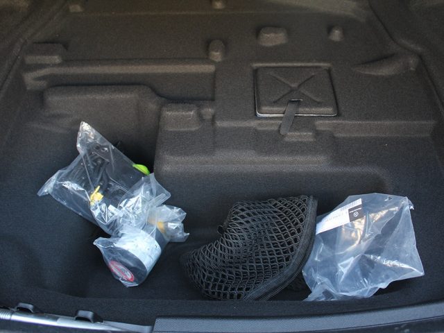 MERCEDES-BENZ E 220 usata, con Specchietti laterali elettrici