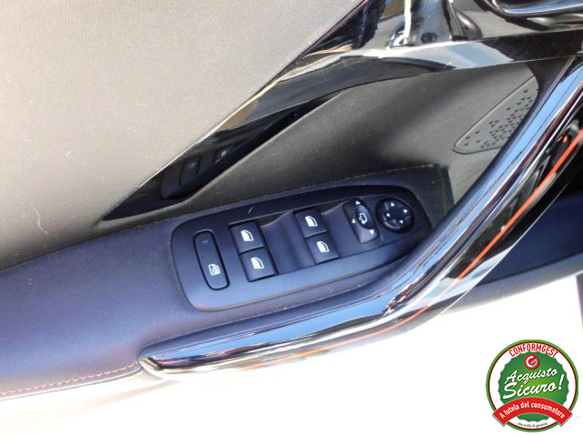 PEUGEOT 2008 usata, con Lettore CD