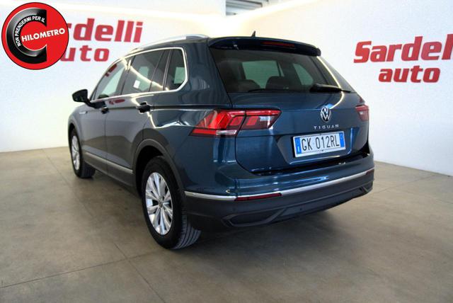 VOLKSWAGEN Tiguan usata, con Autoradio