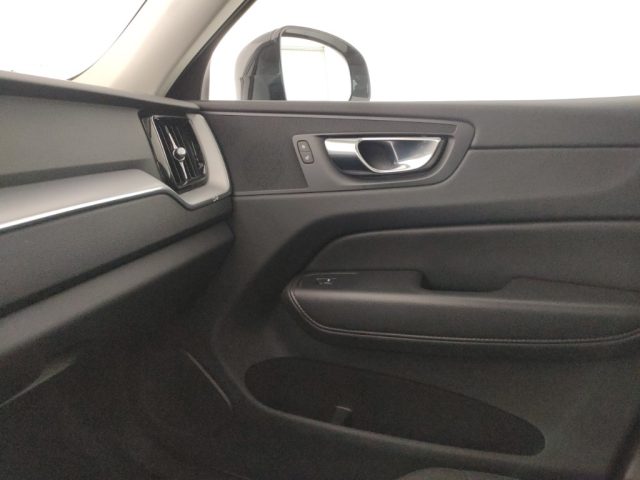VOLVO XC60 usata, con Luci diurne LED