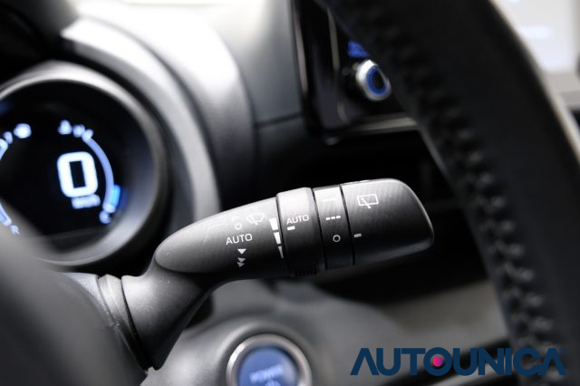 TOYOTA Yaris usata, con Bluetooth