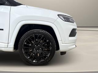 JEEP Compass usata, con Isofix