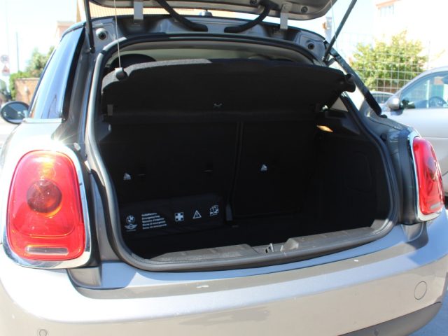 MINI One usata, con Luce d