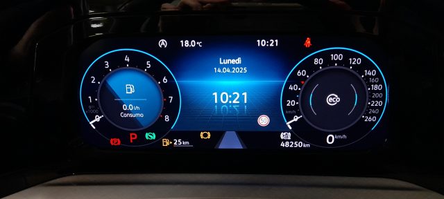 VOLKSWAGEN Golf usata, con Sensori di parcheggio posteriori