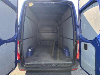 MERCEDES-BENZ Sprinter usata, con Sensore di luce