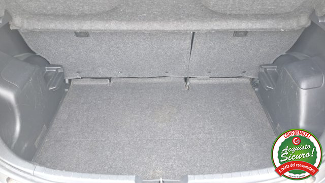 TOYOTA Yaris usata, con Chiusura centralizzata
