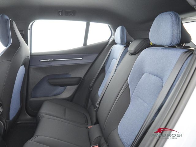 VOLVO EX30 usata 9