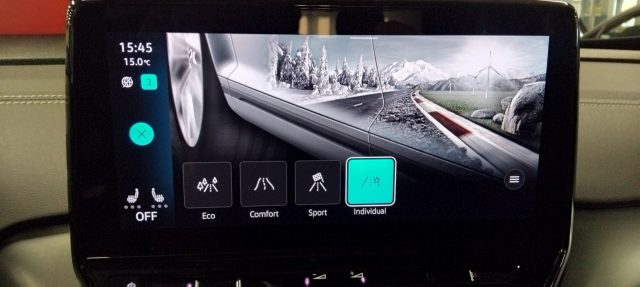 VOLKSWAGEN ID.4 usata 30