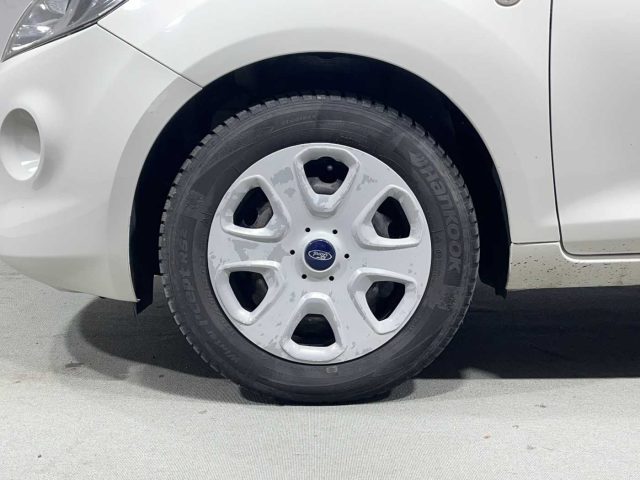 FORD Ka+ usata 8