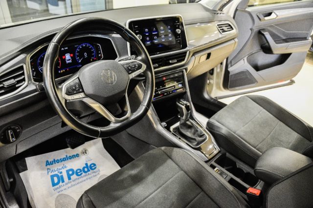 VOLKSWAGEN T-Roc usata, con USB