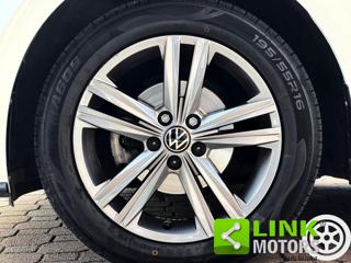 VOLKSWAGEN Polo usata, con USB