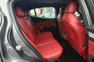 MASERATI Grecale usata, con Fari LED