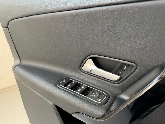 MERCEDES-BENZ CLA 180 usata 44