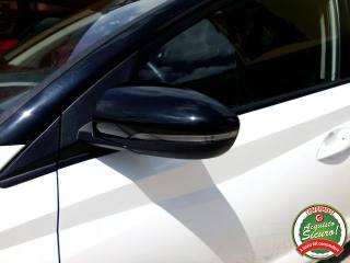HYUNDAI i20 usata, con Specchietti laterali elettrici