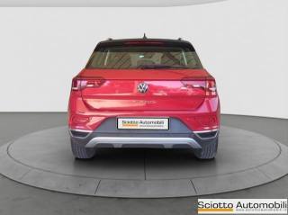VOLKSWAGEN T-Roc usata, con Autoradio