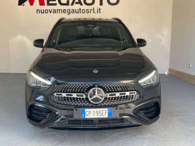 MERCEDES-BENZ GLA 200 usata, con Airbag