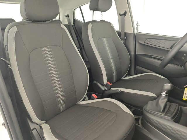 HYUNDAI i10 usata, con Sistema di navigazione