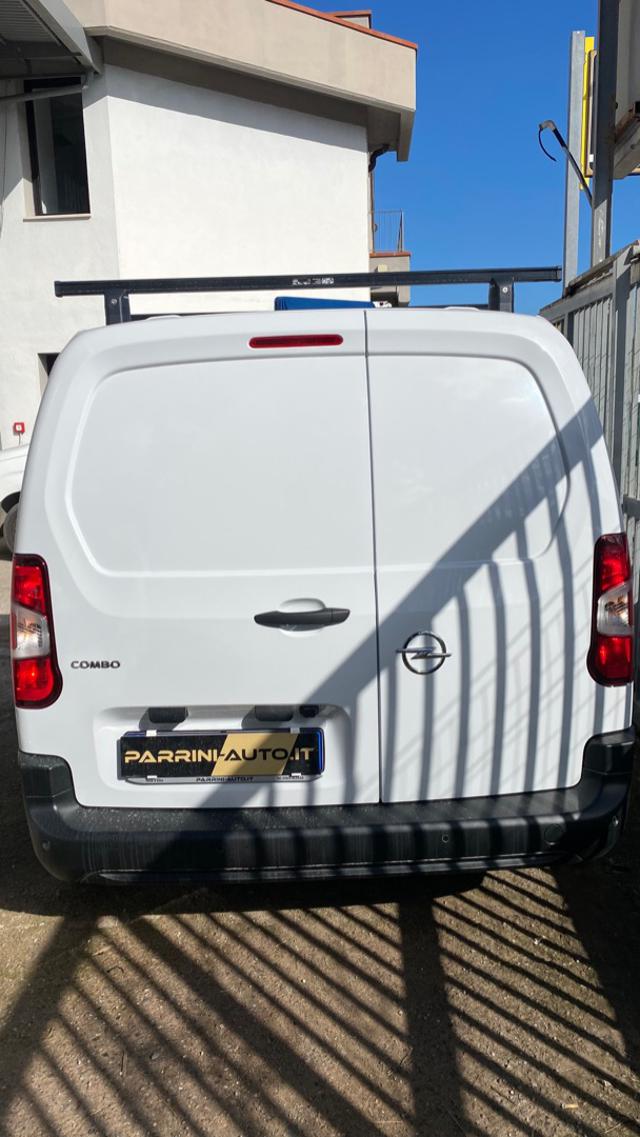 OPEL Combo usata, con Alzacristalli elettrici