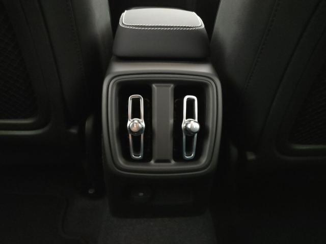 VOLVO XC40 usata, con Sensori di parcheggio posteriori