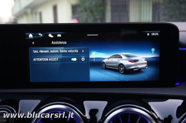 MERCEDES-BENZ CLA 220 usata, con Frenata d