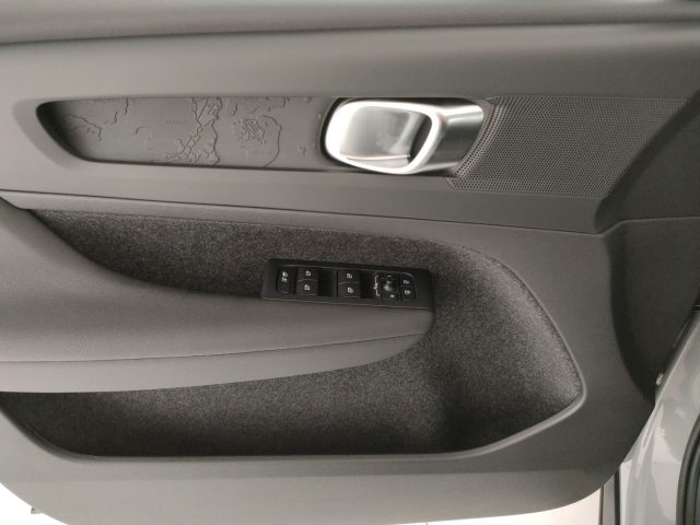 VOLVO C40 usata, con Luci diurne LED