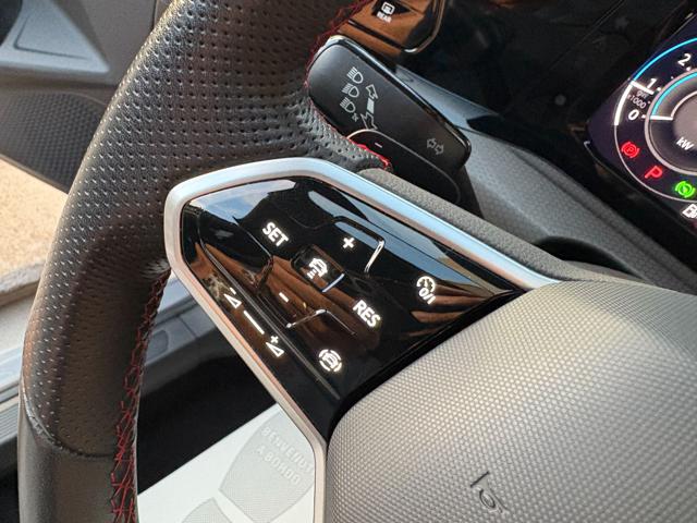 VOLKSWAGEN Golf GTI usata, con Controllo elettronico della corsia