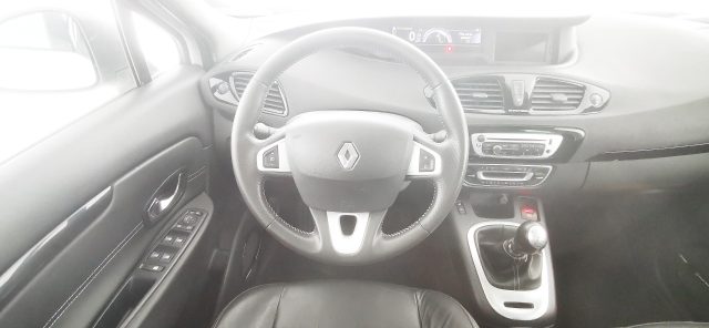 RENAULT Scenic usata, con Sound system