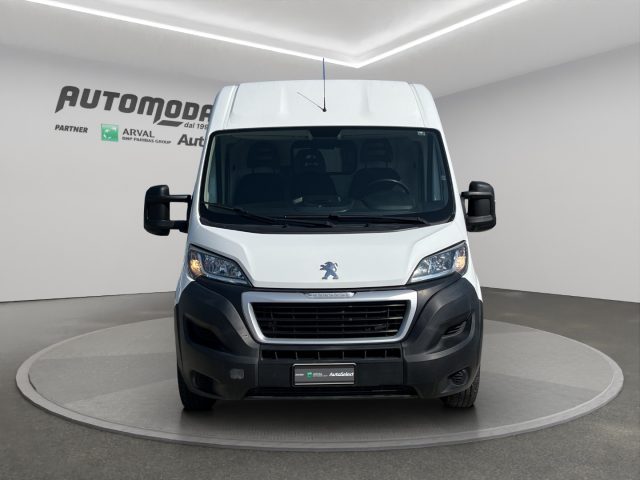 PEUGEOT Boxer usata, con Airbag