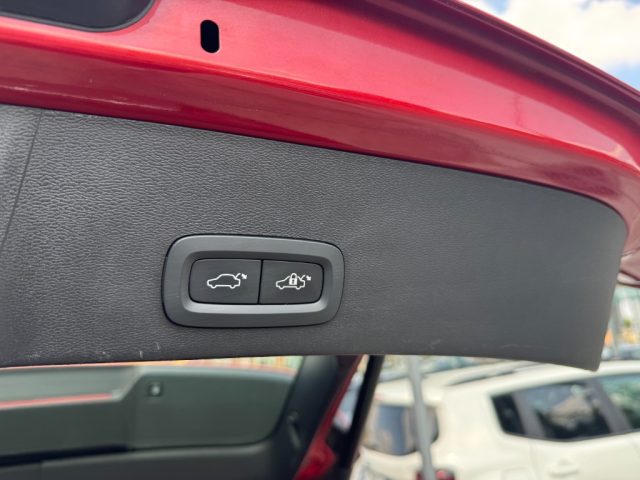VOLVO XC40 usata, con Sistema di navigazione