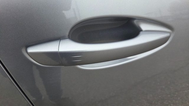 PEUGEOT 3008 usata, con Climatizzatore