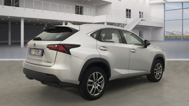 LEXUS NX 300h usata, con Airbag laterali