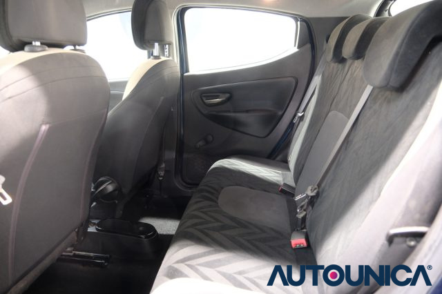 LANCIA Ypsilon usata 34