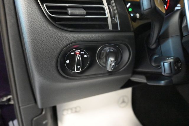 PORSCHE Macan usata 242