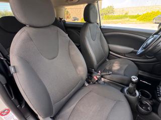 MINI Cooper D usata, con Volante multifunzione
