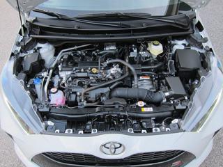TOYOTA Yaris usata, con ESP