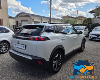 PEUGEOT 2008 usata, con Autoradio