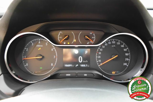 OPEL Grandland usata, con Autoradio digitale