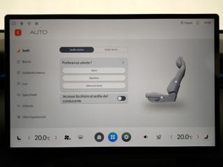 LYNK & CO 02 usata, con Specchietti laterali elettrici
