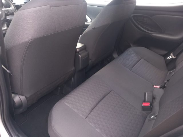 TOYOTA Yaris usata, con Autoradio digitale