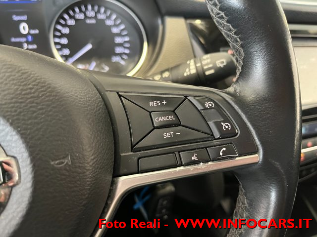 NISSAN Qashqai usata, con Controllo elettronico della corsia